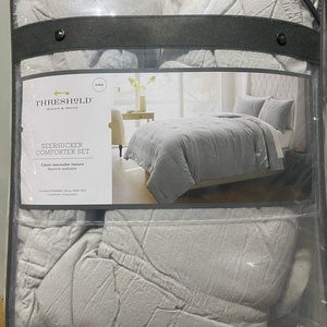 Threshold Seersucker king comforter set